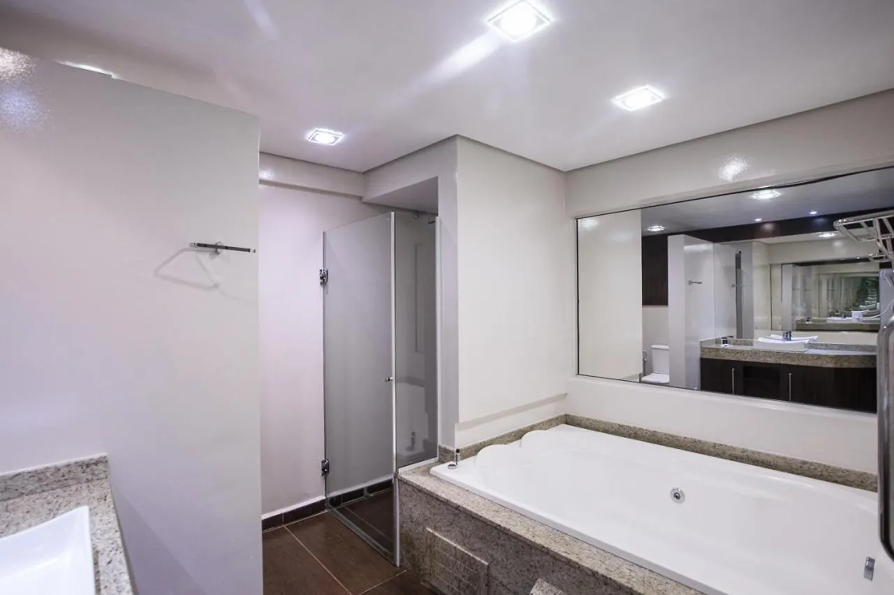 Hotel Lang Palace - Fica No Centro Da Cidade Chapecó