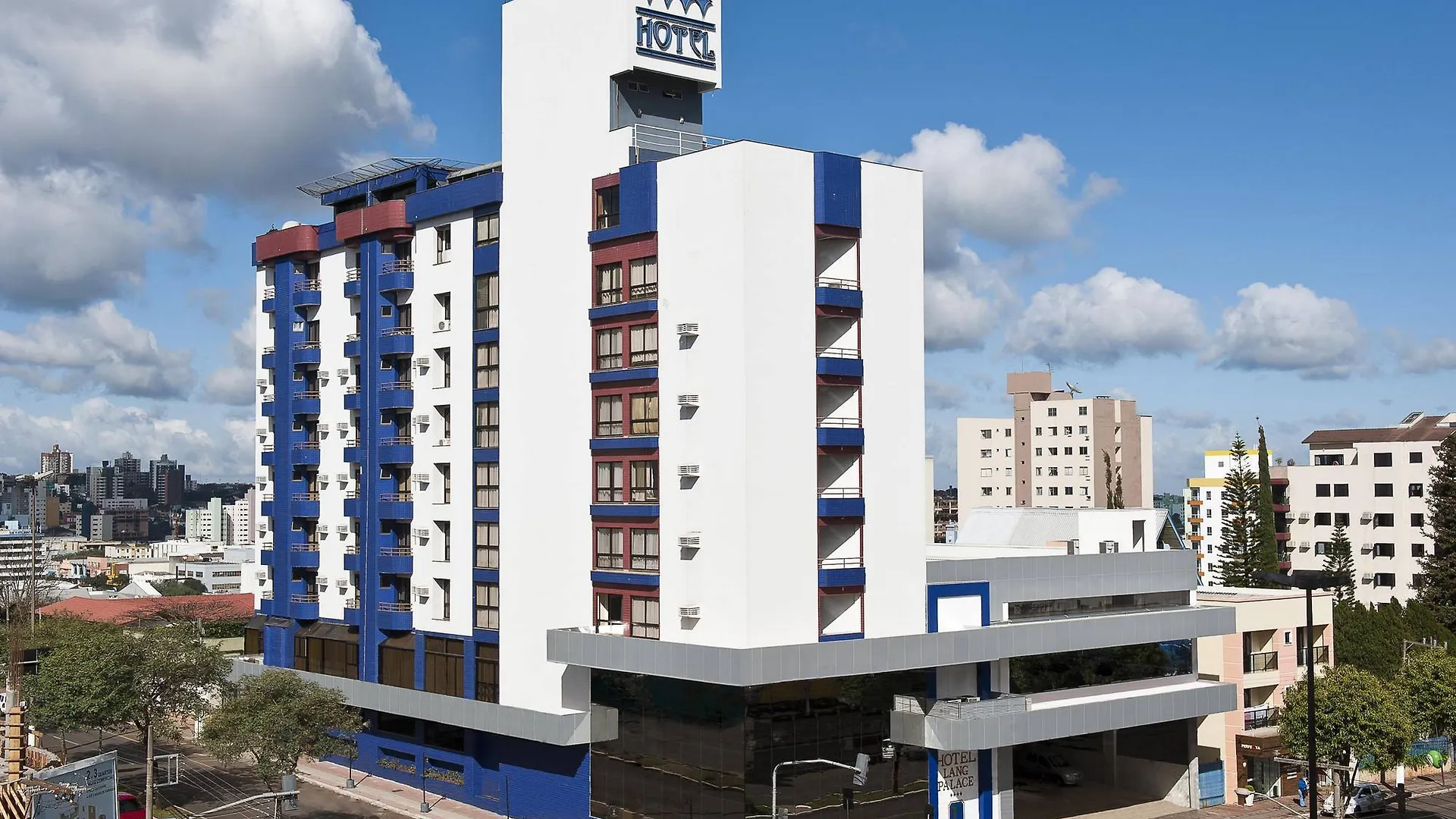 Hotel Lang Palace - Fica No Centro Da Cidade Chapecó