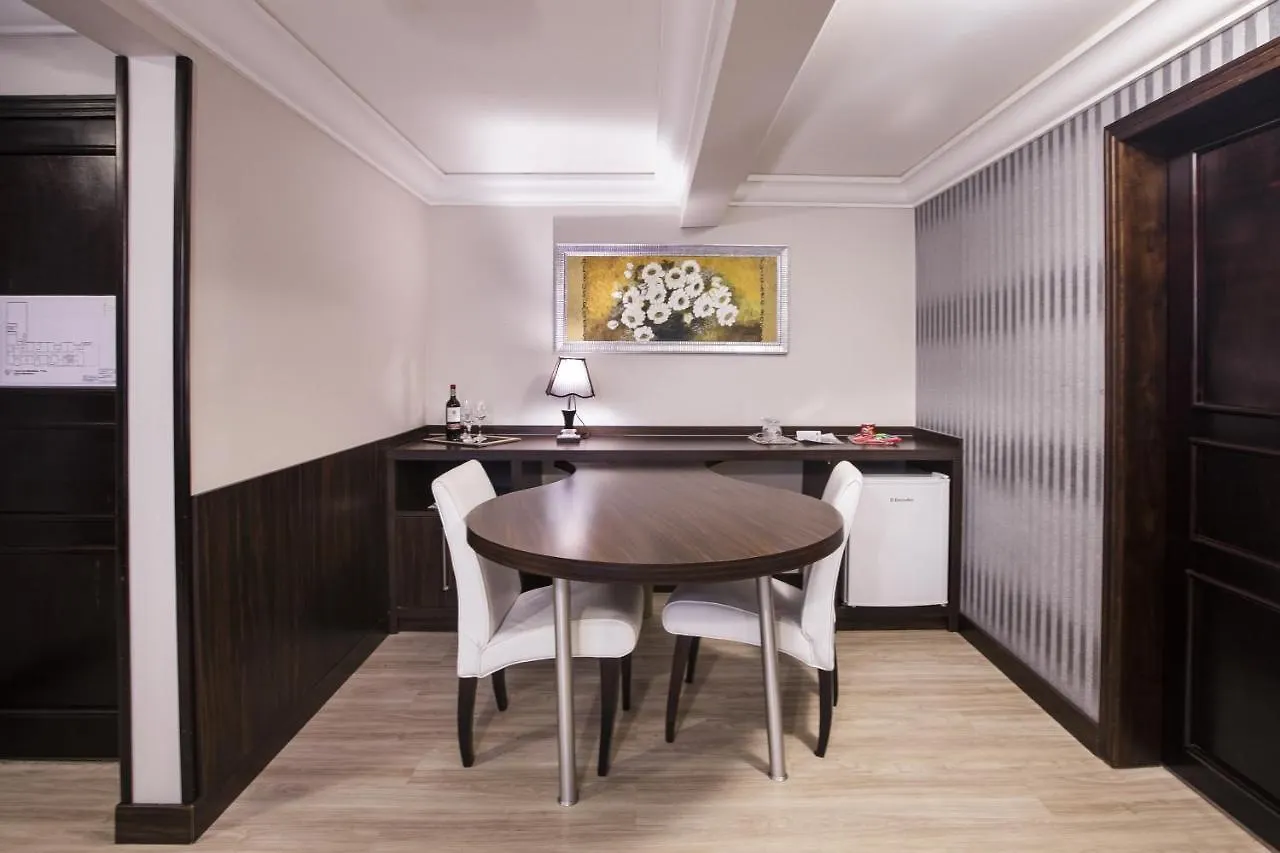 Hotel Lang Palace - Fica No Centro Da Cidade Chapecó